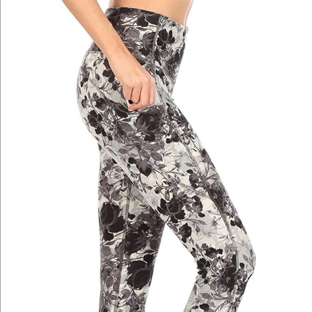Leggings W/Tummy Control+pockets+super soft. Plus